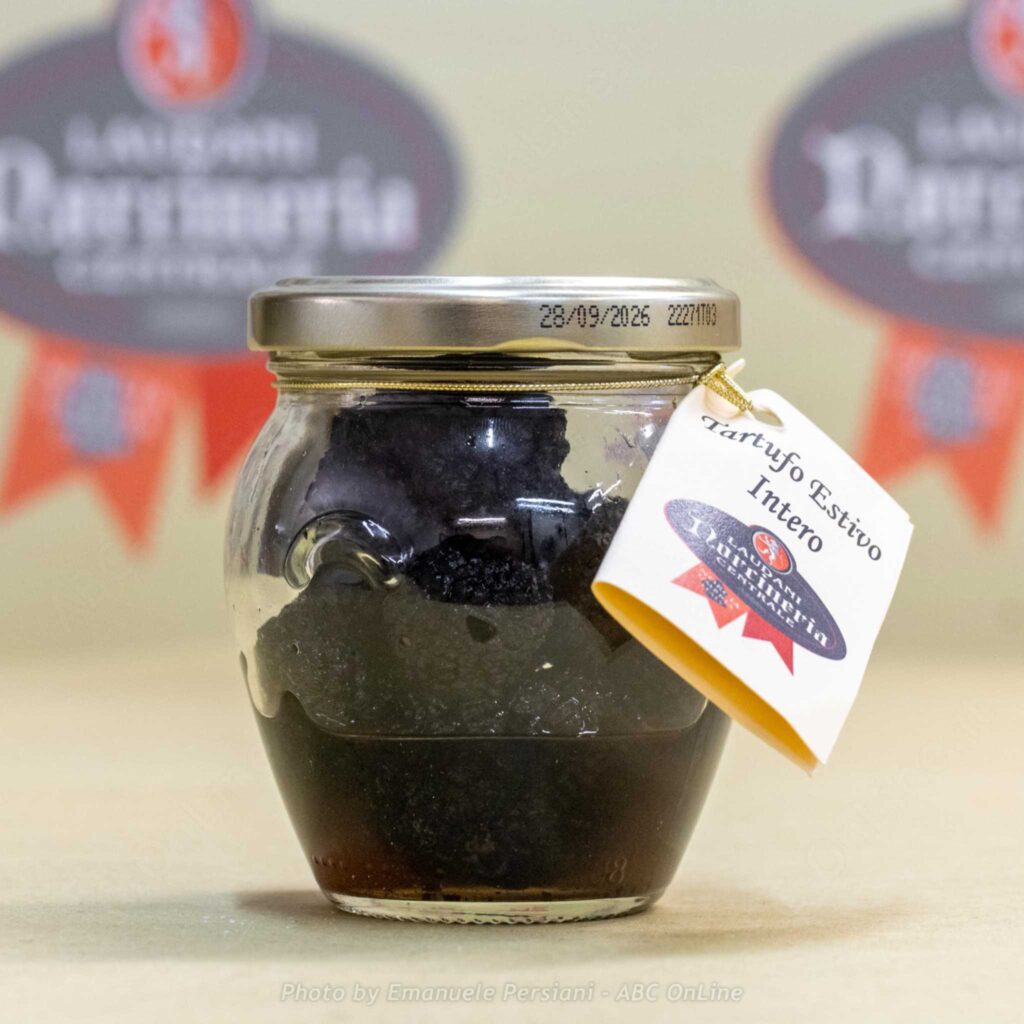 Tartufo intero in barattolo da Norcia estivo norcia