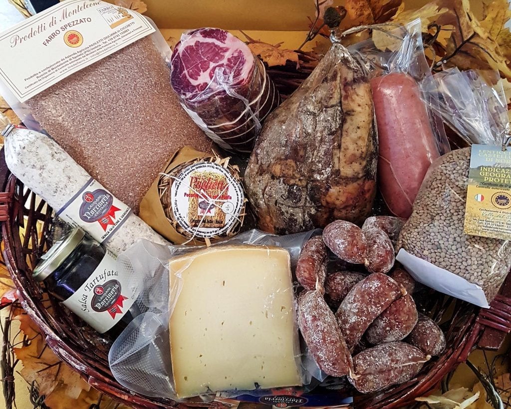 confezione regalo Strenna con prodotti tipici da Norcia