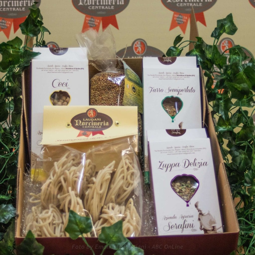 Confezione di Natale vegetariana con pasta