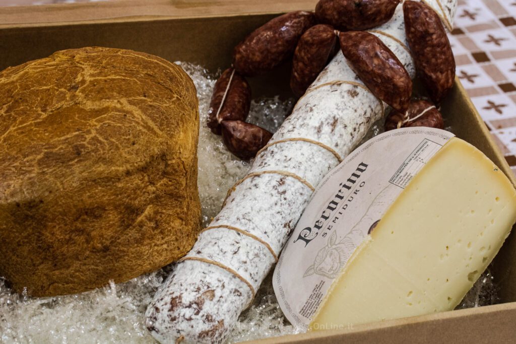 confezione di pasqua pizza e corallina