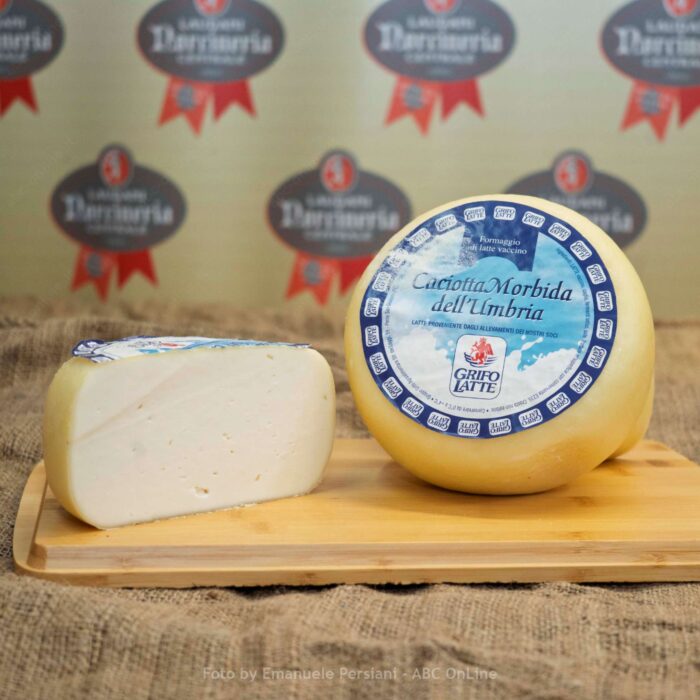 caciotta cremosa di norcia norcinerialaudani