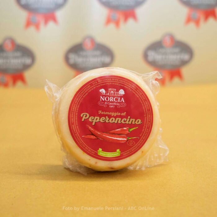 formaggio norcia al peperoncino