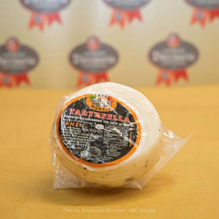 formaggio norcia tartufella