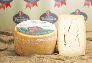 pecorino stagionato di norcia norcineria laudani