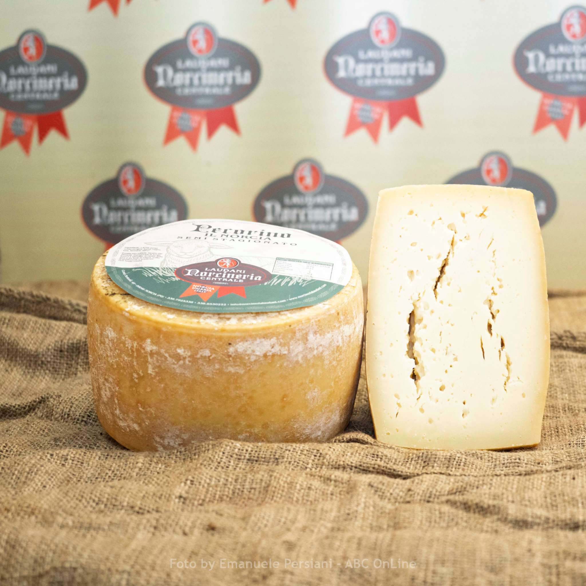 pecorino stagionato di norcia norcineria laudani