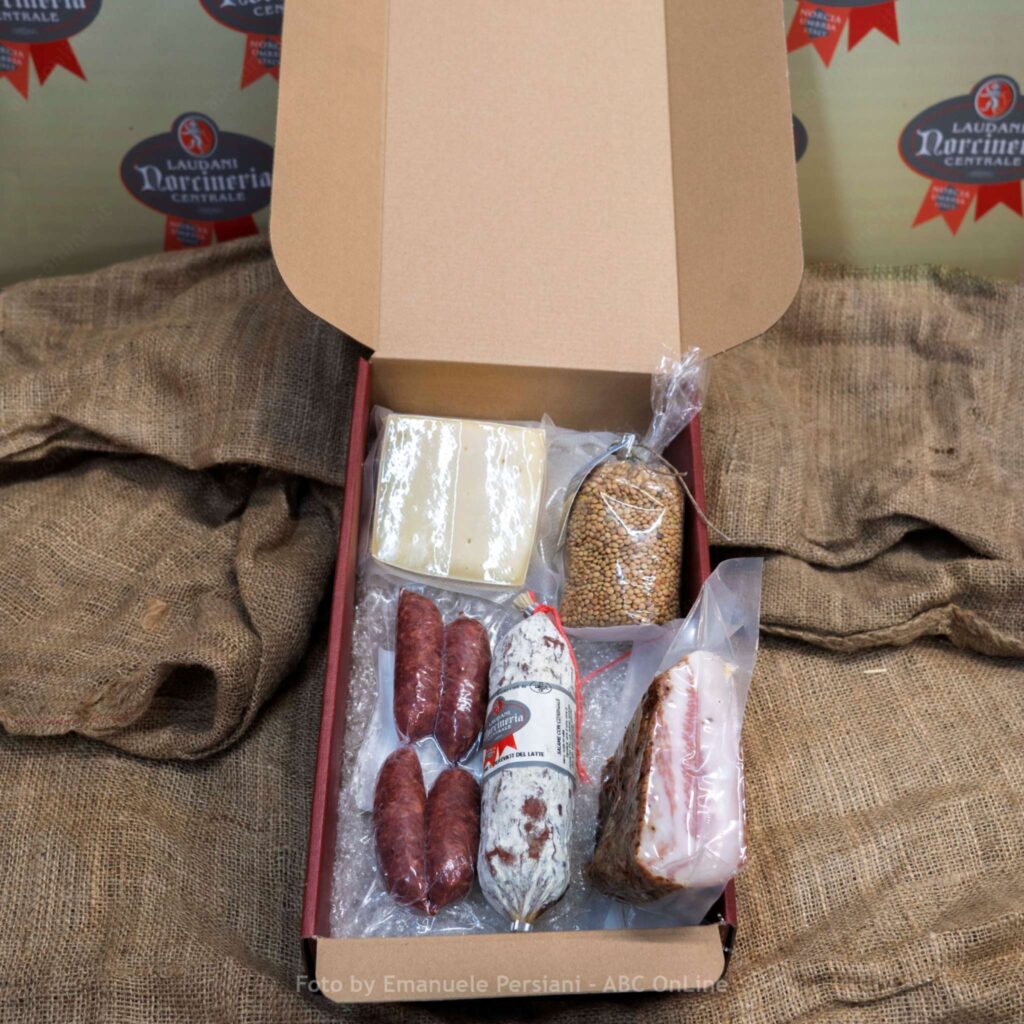 Cesto Salumi e Formaggi Umbri