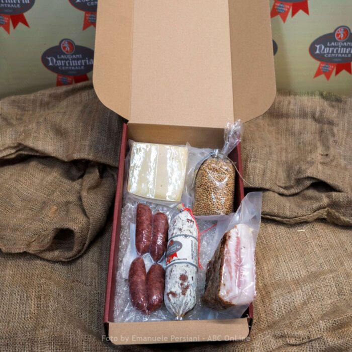 Cesto Salumi e Formaggi Umbri